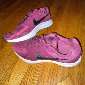 Nike Downshifter 7